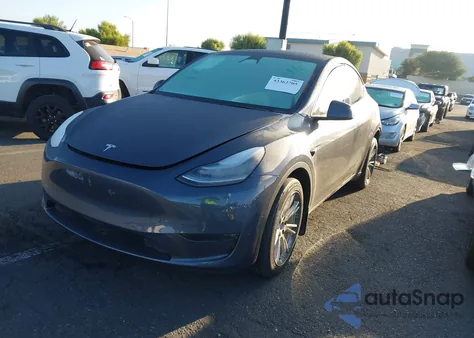 2022 Tesla Model Y Long Range Dual Motor All-Wheel Drive from USA, damaged, VIN 7SAYGDEE1NA020986